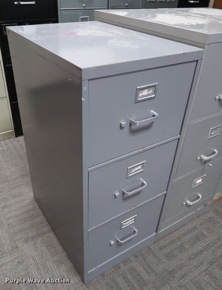 image for item IC9630 (17) file cabinets