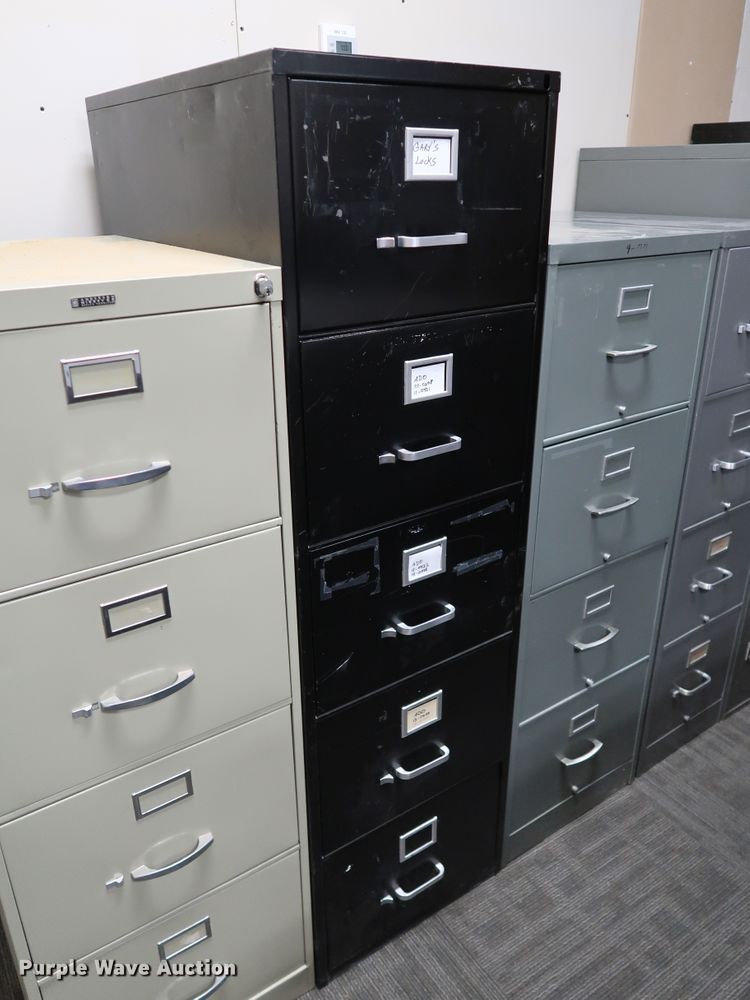 image for item IC9630 (17) file cabinets