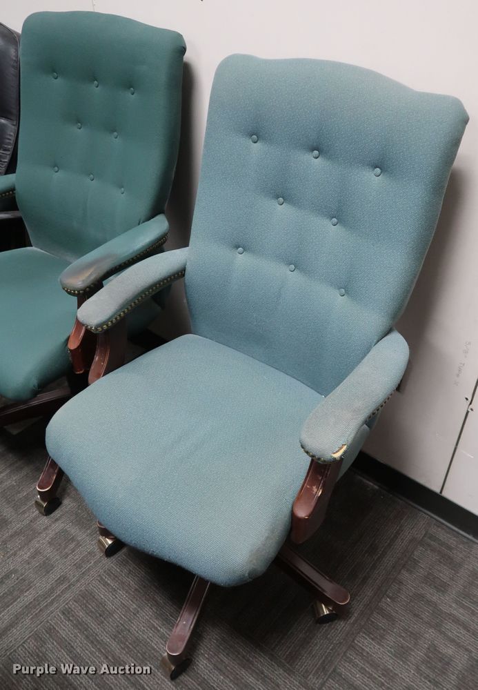 image for item IC9631 (28) chairs