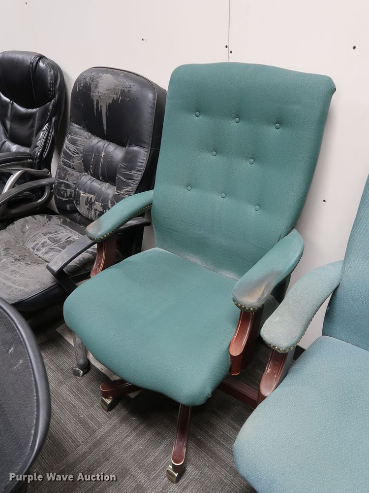 image for item IC9631 (28) chairs