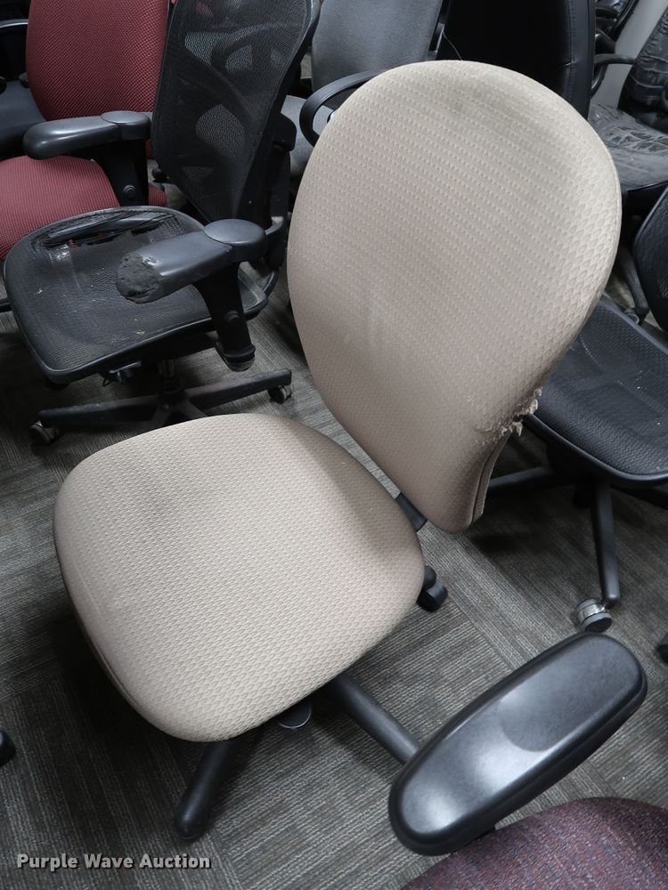 image for item IC9631 (28) chairs