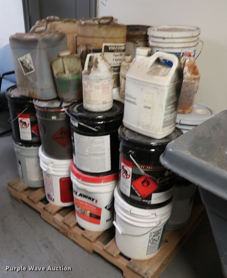 image for item IC9634 Painting supplies