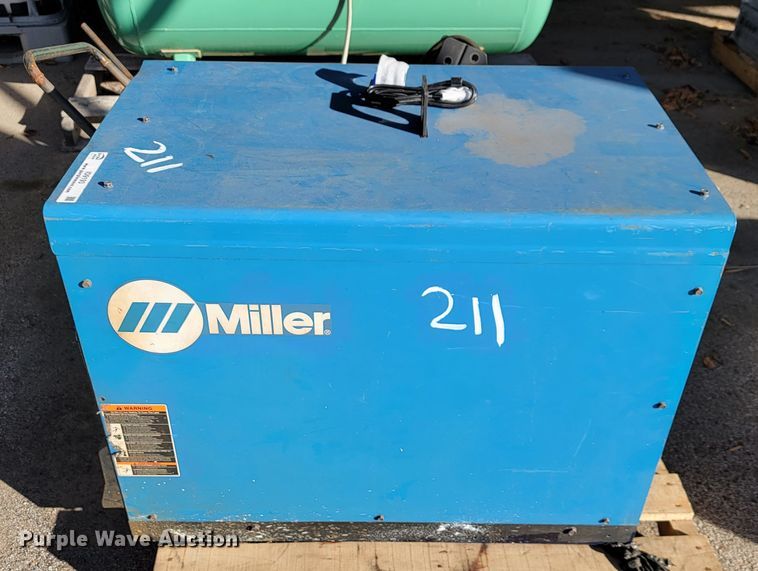image for item ID9193 Miller Deltaweld 652 welder