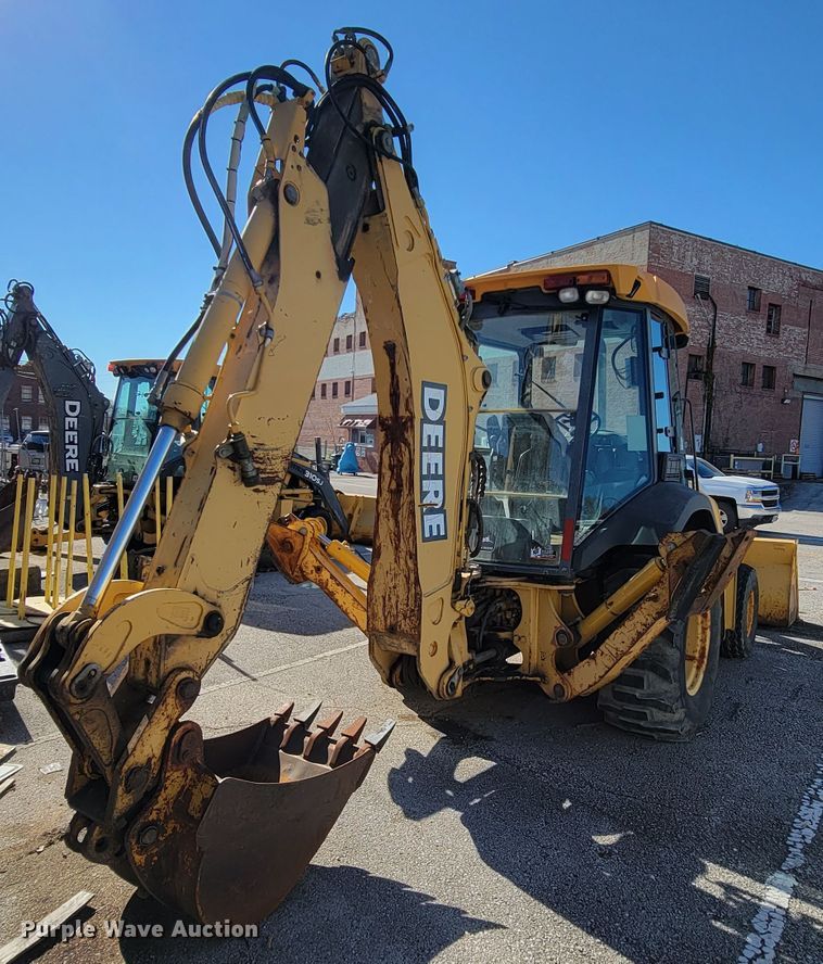 image for item ID9206 2001 John Deere 310SG  backhoe