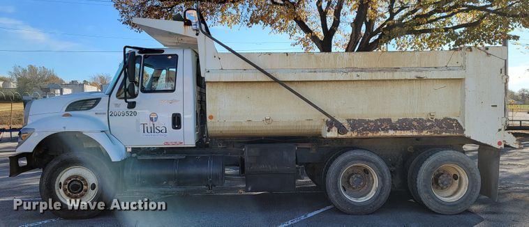 image for item ID9215 2009 International WorkStar 7400  dump truck