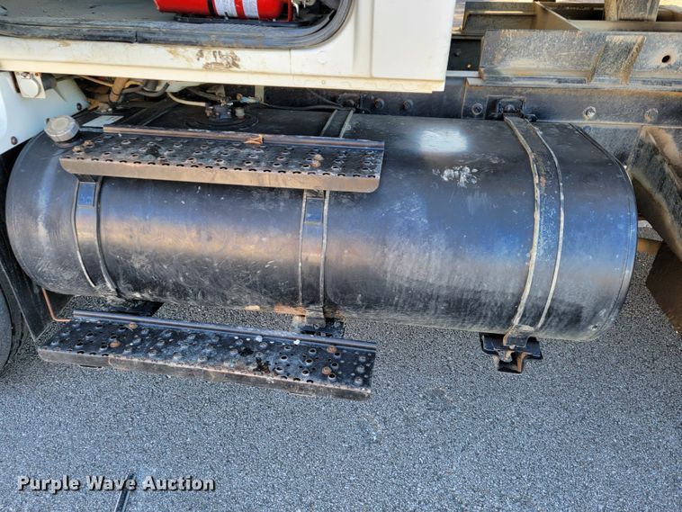 image for item ID9215 2009 International WorkStar 7400  dump truck