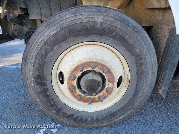 image for item ID9215 2009 International WorkStar 7400  dump truck