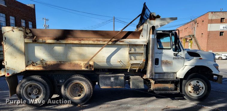 image for item ID9216 2009 International WorkStar 7400  dump truck
