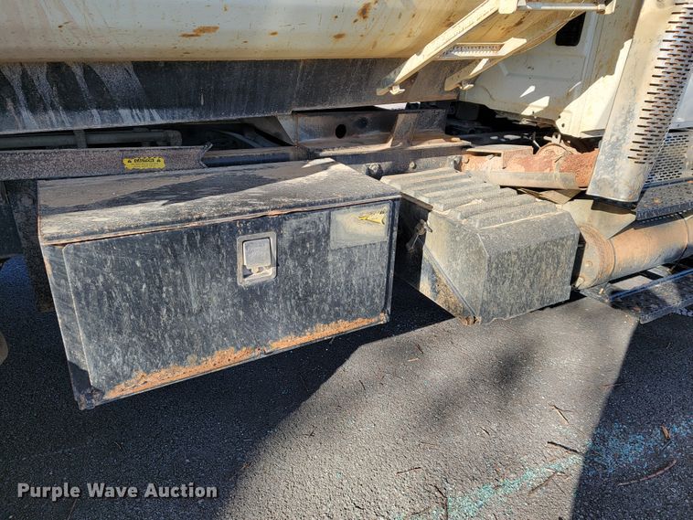 image for item ID9216 2009 International WorkStar 7400  dump truck