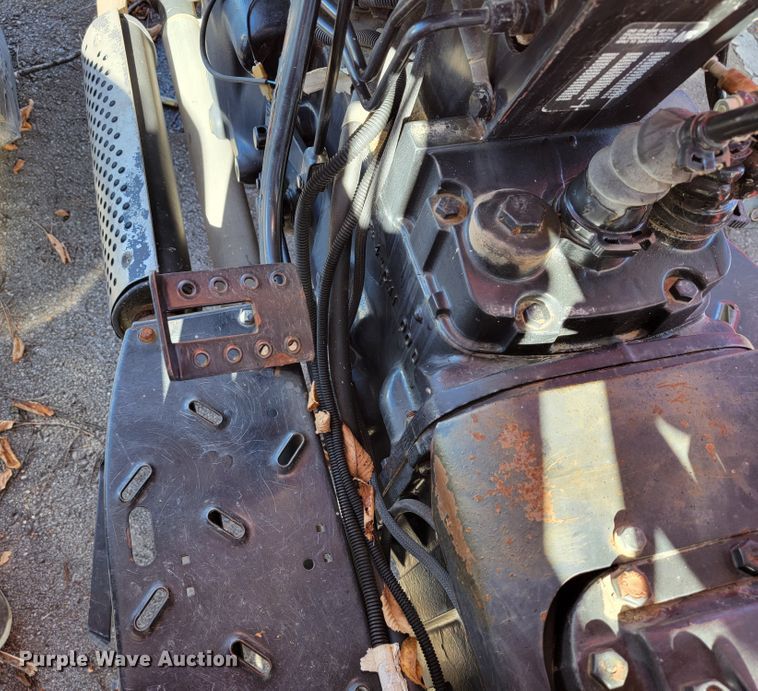 image for item ID9220 2001 Massey Ferguson 243  tractor