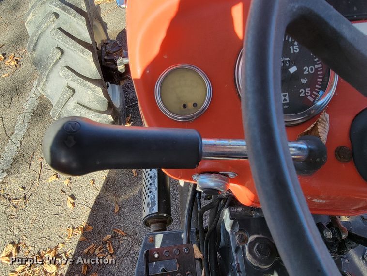 image for item ID9220 2001 Massey Ferguson 243  tractor