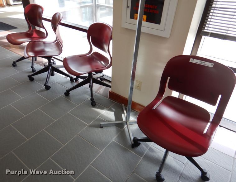 image for item IH9085 (4) chairs