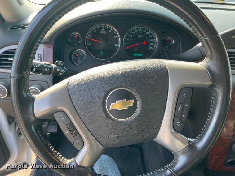 image for item IK9647 2012 Chevrolet Suburban 1500  SUV