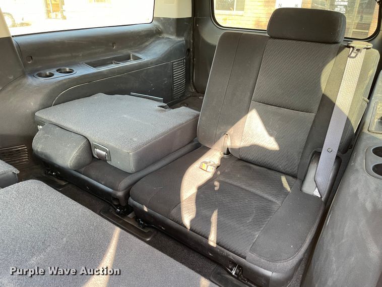 image for item IK9647 2012 Chevrolet Suburban 1500  SUV