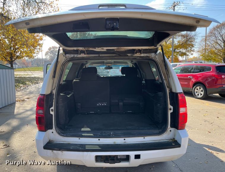 image for item IK9647 2012 Chevrolet Suburban 1500  SUV