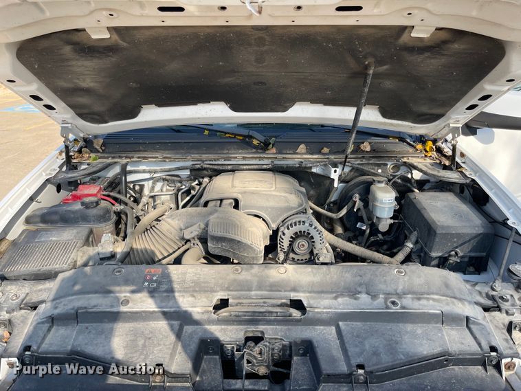 image for item IK9647 2012 Chevrolet Suburban 1500  SUV