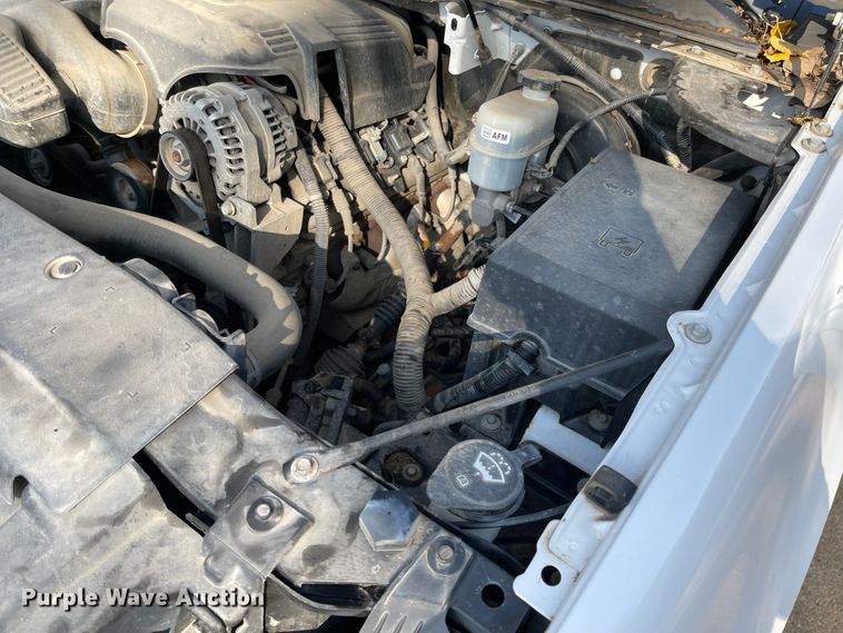 image for item IK9647 2012 Chevrolet Suburban 1500  SUV