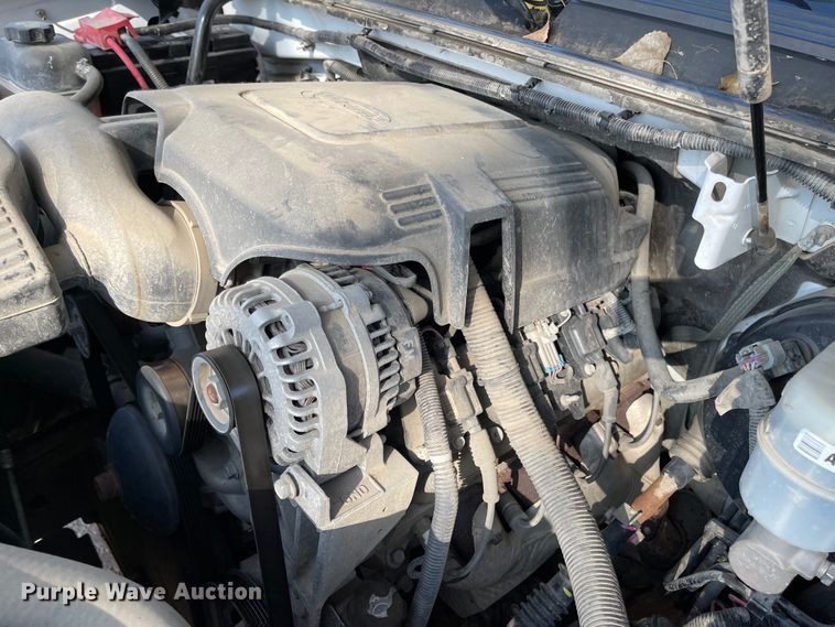 image for item IK9647 2012 Chevrolet Suburban 1500  SUV