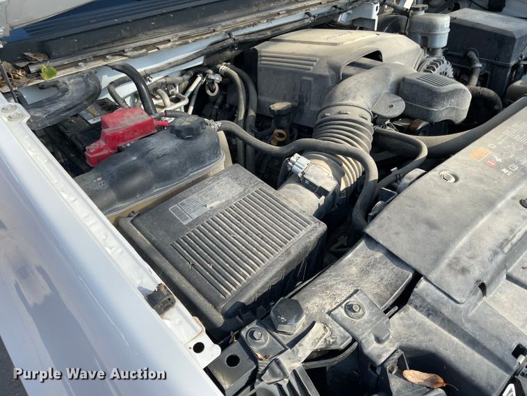 image for item IK9647 2012 Chevrolet Suburban 1500  SUV