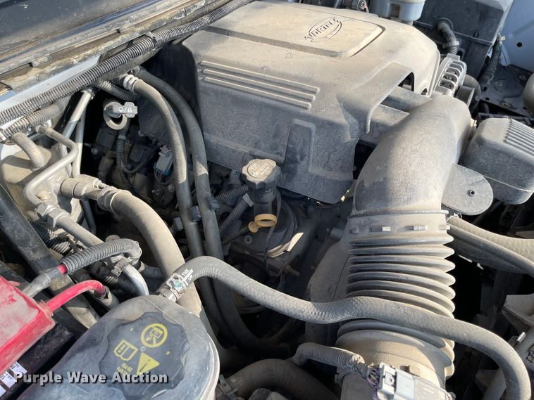 image for item IK9647 2012 Chevrolet Suburban 1500  SUV