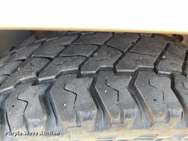 image for item IK9647 2012 Chevrolet Suburban 1500  SUV