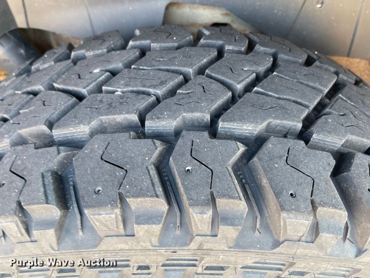 image for item IK9647 2012 Chevrolet Suburban 1500  SUV