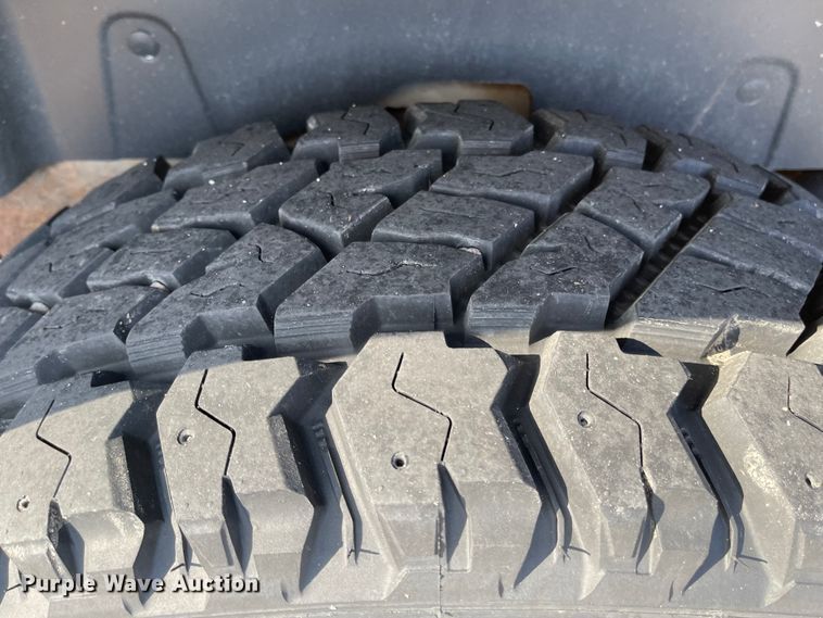 image for item IK9647 2012 Chevrolet Suburban 1500  SUV