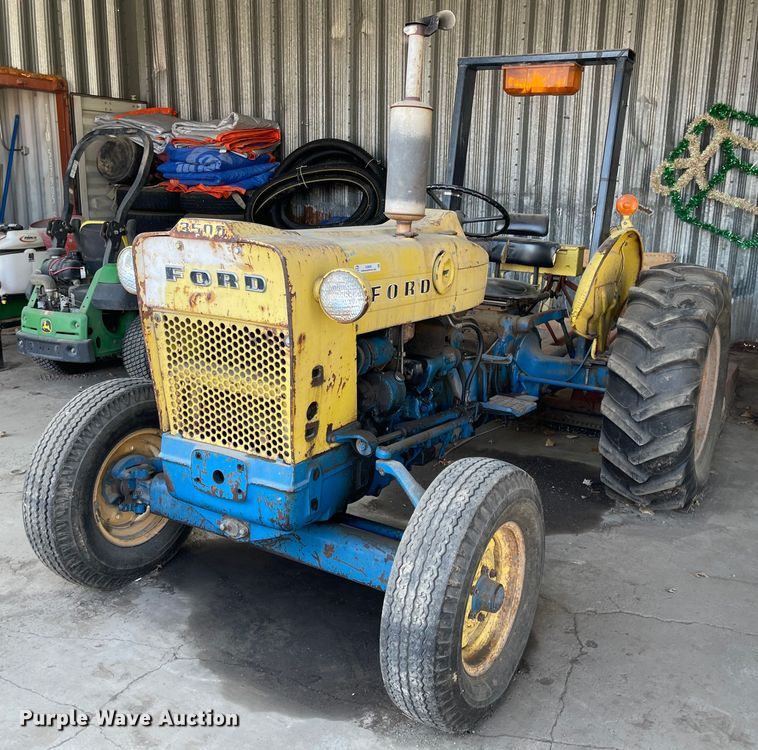 image for item IK9649 Ford 3500  tractor
