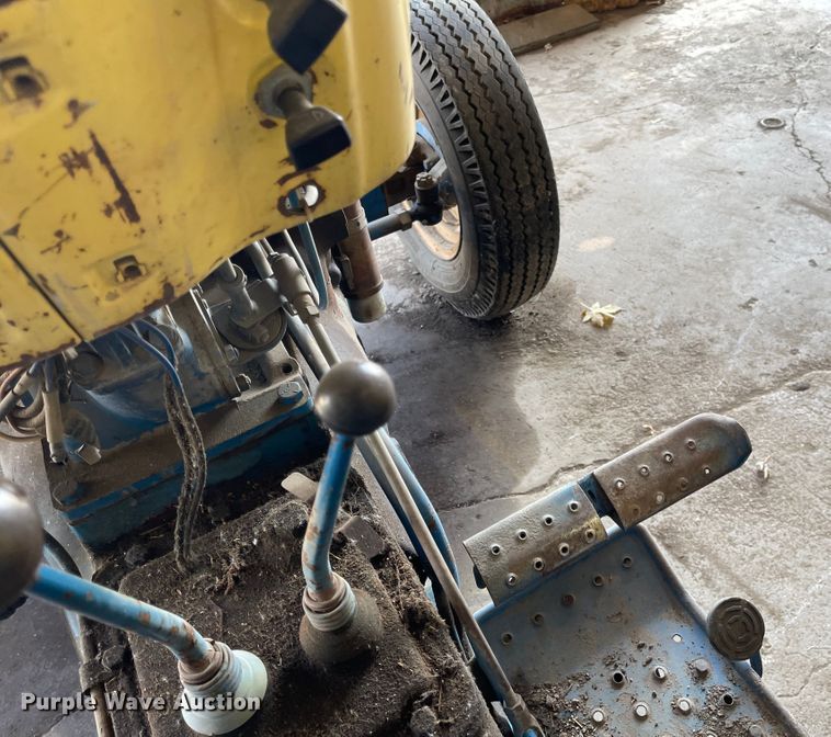image for item IK9649 Ford 3500  tractor