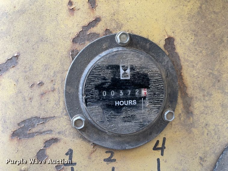 image for item IK9649 Ford 3500  tractor