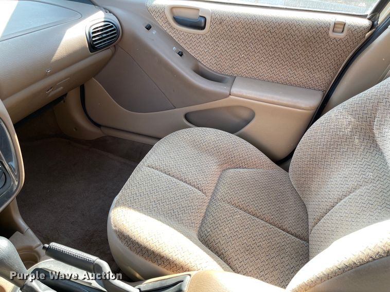 image for item IK9667 2000 Dodge Stratus