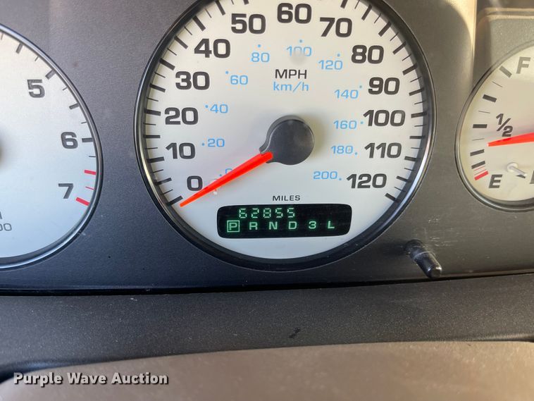 image for item IK9667 2000 Dodge Stratus