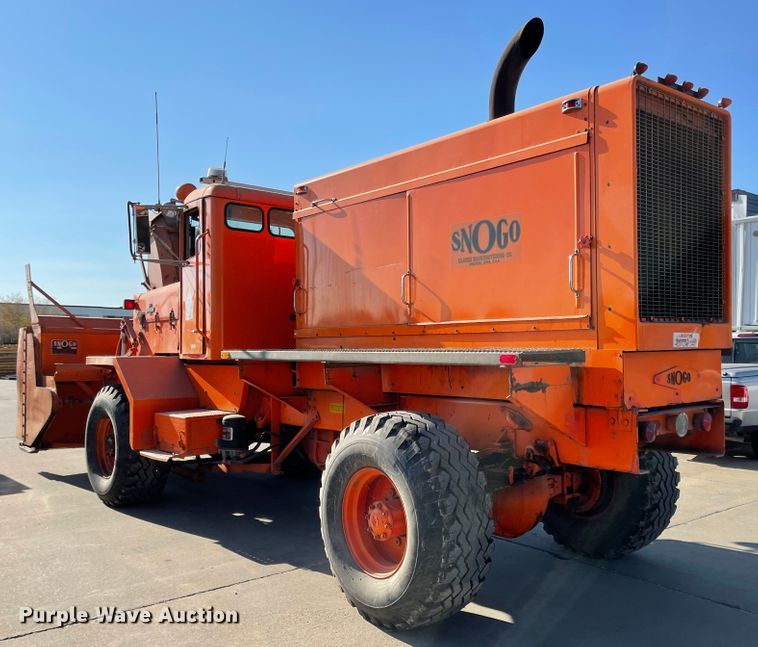 image for item IK9677 1980 Oshkosh P23232  snow blower truck