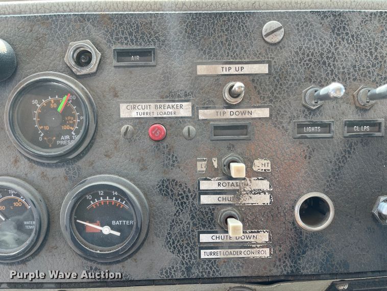 image for item IK9677 1980 Oshkosh P23232  snow blower truck