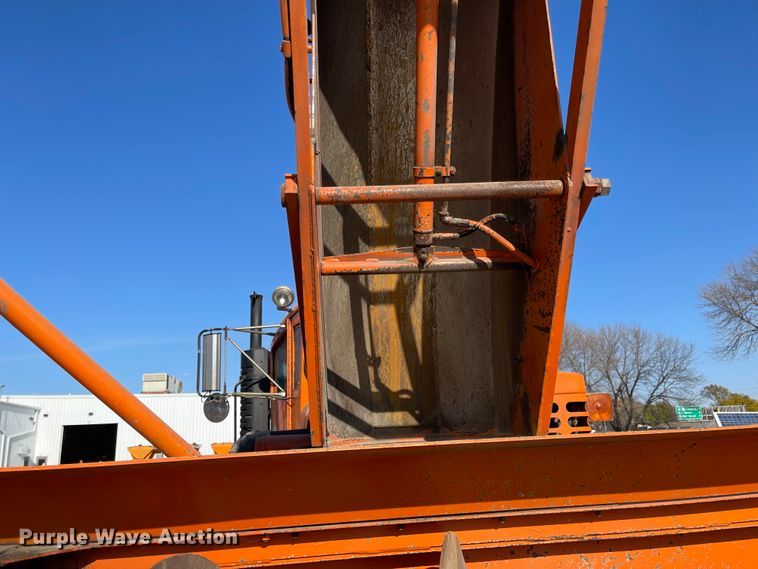 image for item IK9677 1980 Oshkosh P23232  snow blower truck