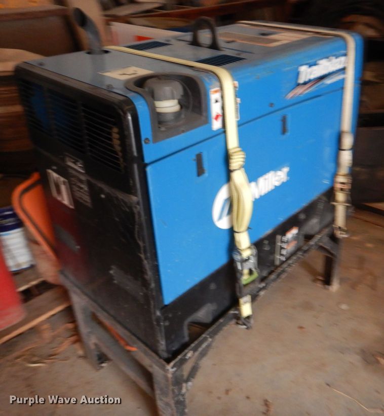 image for item IV9587 Miller Trailblazer 325  welder