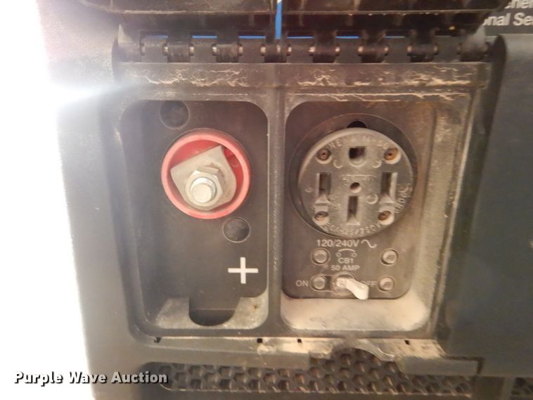 image for item IV9587 Miller Trailblazer 325  welder