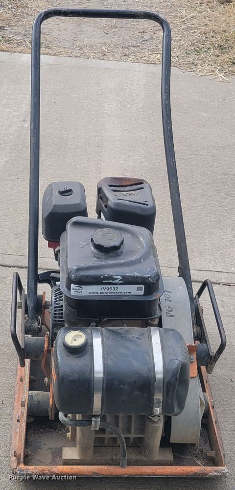 image for item IV9632 Plate compactor