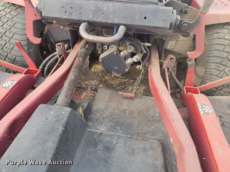image for item IV9633 Toro Groundsmaster 455D  lawn mower