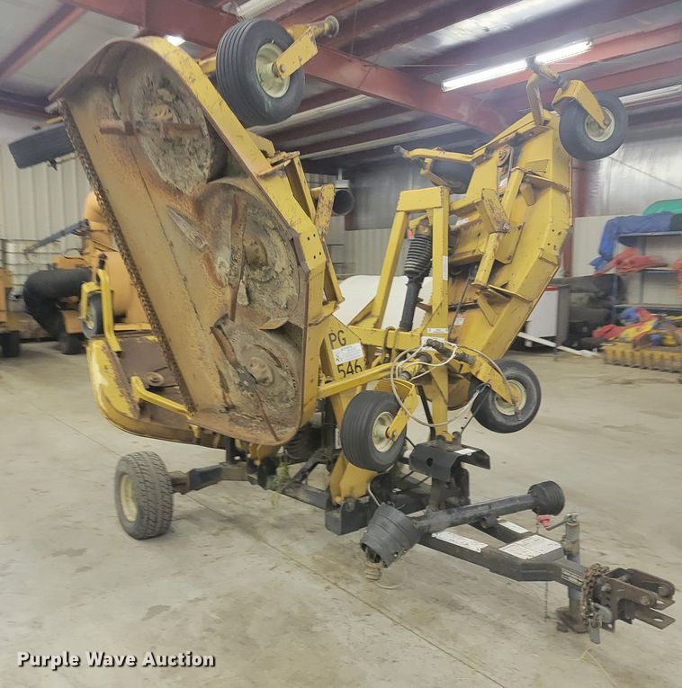 image for item IV9634 Woods 9204RD  batwing finish mower