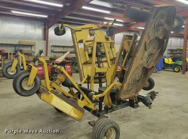 image for item IV9634 Woods 9204RD  batwing finish mower