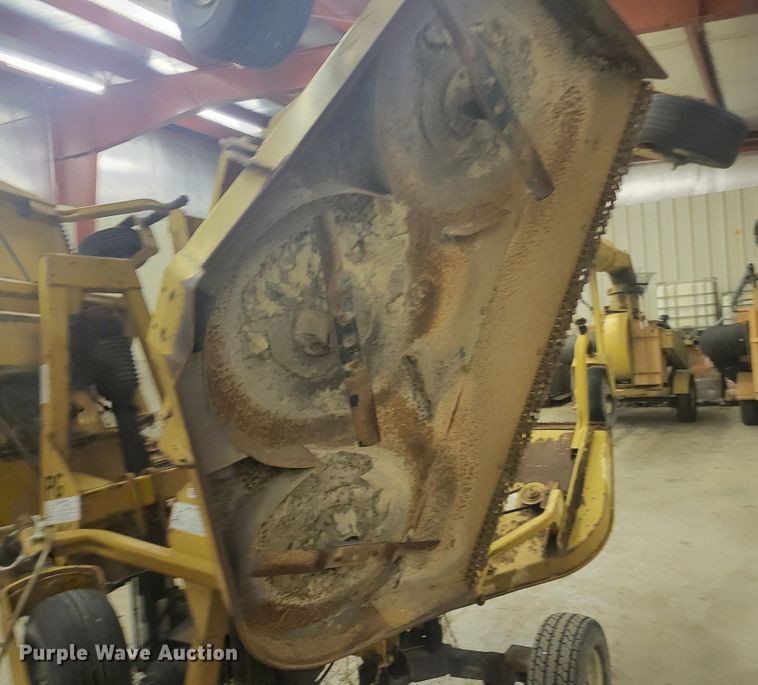 image for item IV9634 Woods 9204RD  batwing finish mower