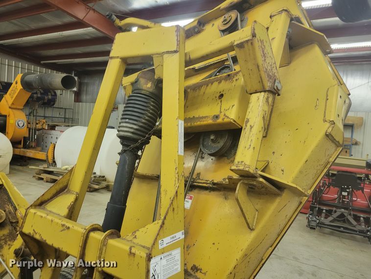 image for item IV9634 Woods 9204RD  batwing finish mower