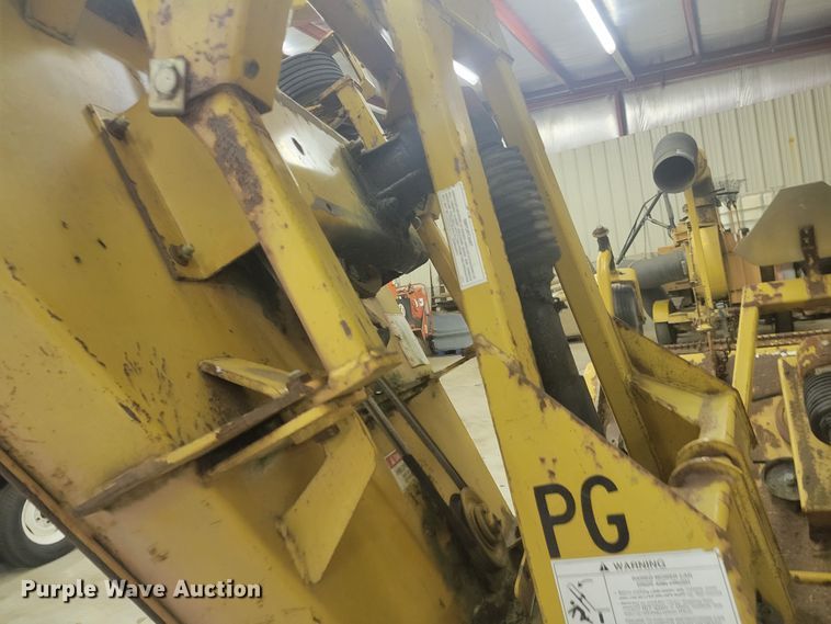 image for item IV9634 Woods 9204RD  batwing finish mower