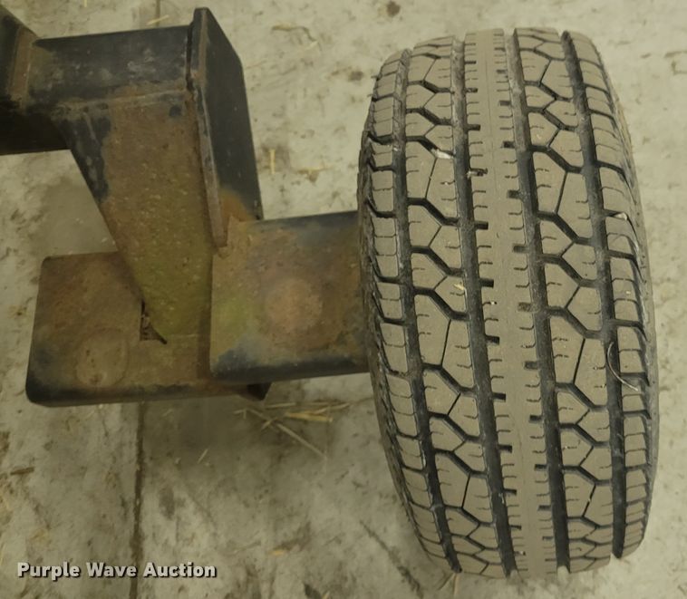 image for item IV9634 Woods 9204RD  batwing finish mower