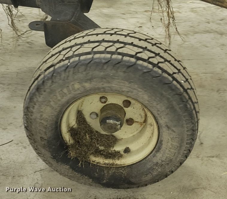 image for item IV9634 Woods 9204RD  batwing finish mower