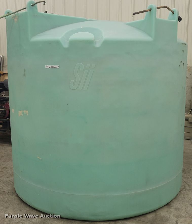 image for item IV9635 Poly tank