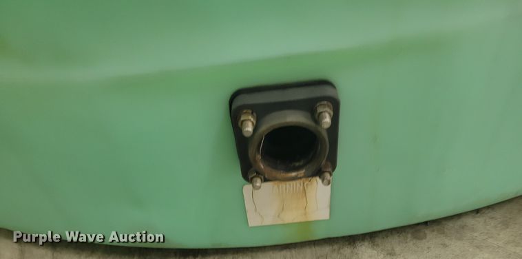 image for item IV9635 Poly tank