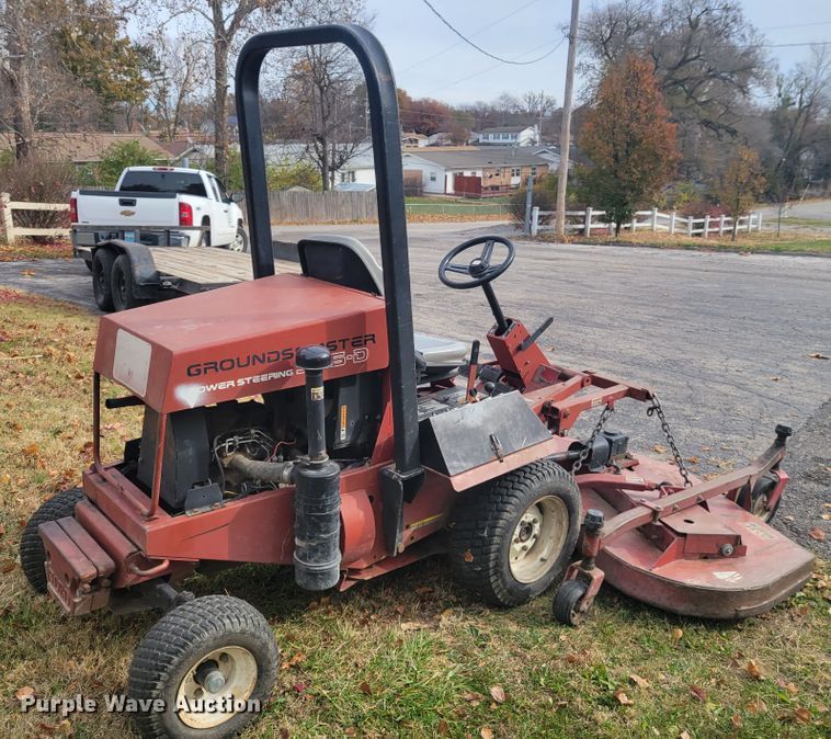 image for item IV9637 Toro Groundsmaster 325D  lawn mower