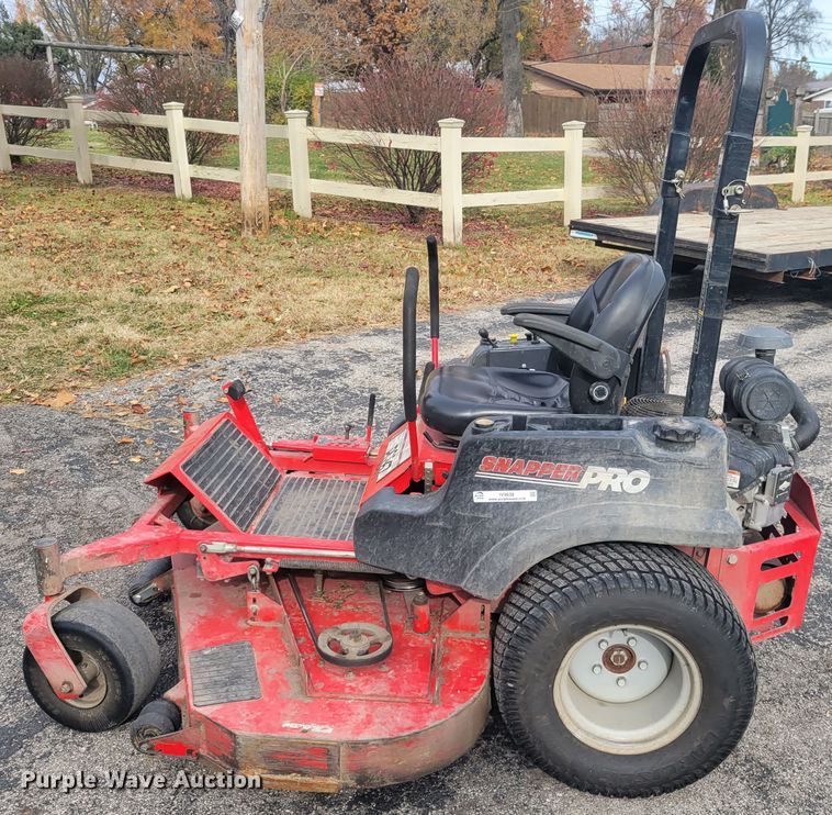 image for item IV9638 Snapper Pro  ZTR lawn mower